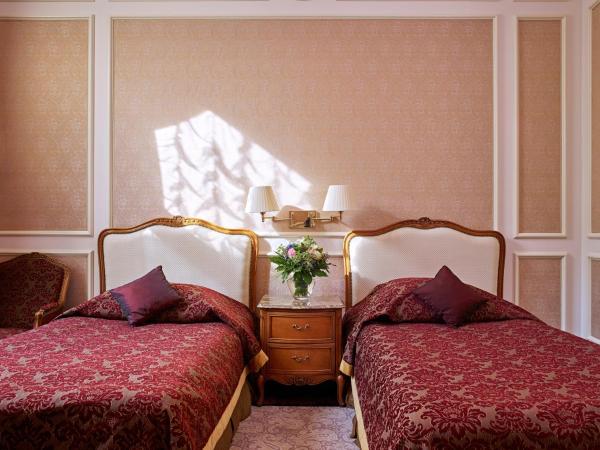 Grand Hotel Wien : photo 7 de la chambre hébergement 2 lits jumeaux standard