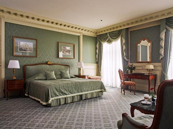 Grand Hotel Wien : photo 1 de la chambre grand hébergement 1 lit king-size terrasse - vue sur ville