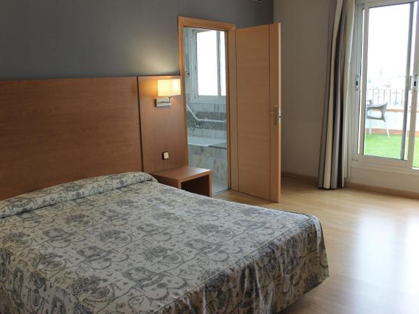 Ramblas Hotel : photo 7 de la chambre chambre double ou lits jumeaux avec terrasse
