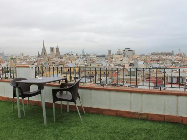 Ramblas Hotel : photo 2 de la chambre chambre double ou lits jumeaux avec terrasse