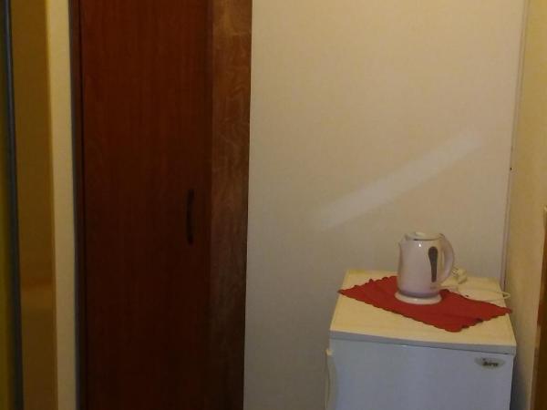 Apartments and rooms by the sea Stanici, Omis - 14782 : photo 3 de la chambre chambre double avec balcon