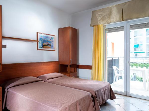 Hotel Sheila : photo 8 de la chambre chambre double ou lits jumeaux avec balcon