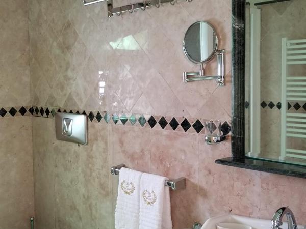 Hotel Trinacria : photo 2 de la chambre chambre triple confort avec douche