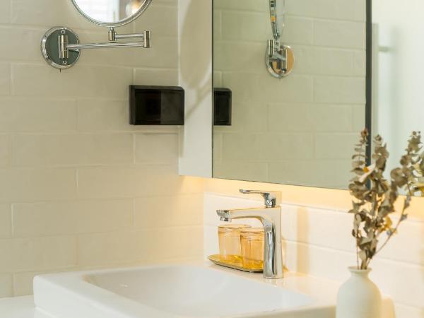 Mila Kohlarn มิ-ลา เกาะล้าน : photo 10 de la chambre chambre lit king-size supérieure