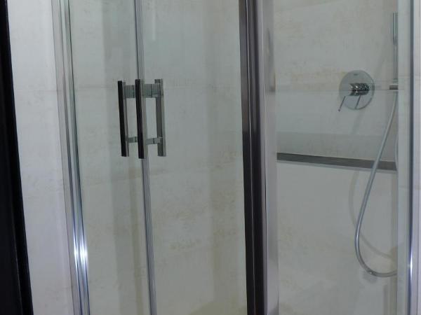 Les Versaillaises : photo 7 de la chambre chambre double