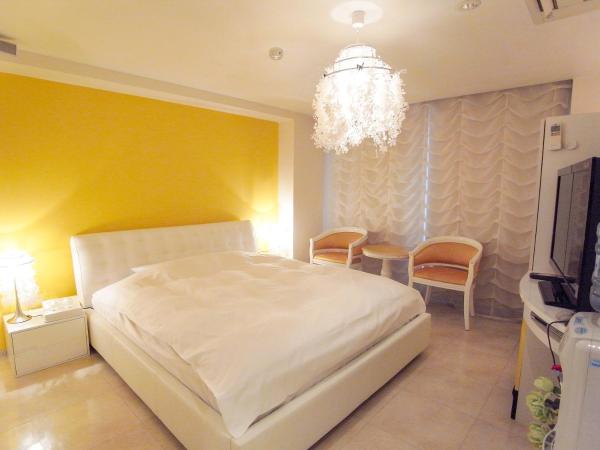 V Hotel (Adult Only) : photo 9 de la chambre chambre double