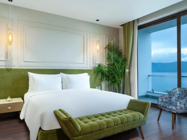 'ZANA' Lakeview Resort - most scenic lakeside resort : photo 2 de la chambre lakefront rooms with balcony