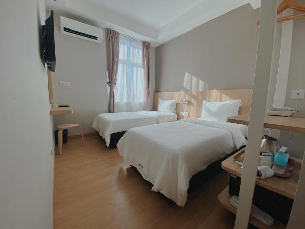 Walk In Hotel : photo 1 de la chambre chambre lits jumeaux