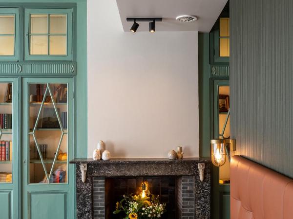 Martin's Relais : photo 5 de la chambre chambre bibliothèque - vue sur canal