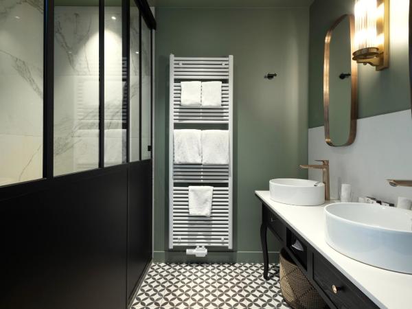 Martin's Relais : photo 9 de la chambre chambre bibliothèque - vue sur canal