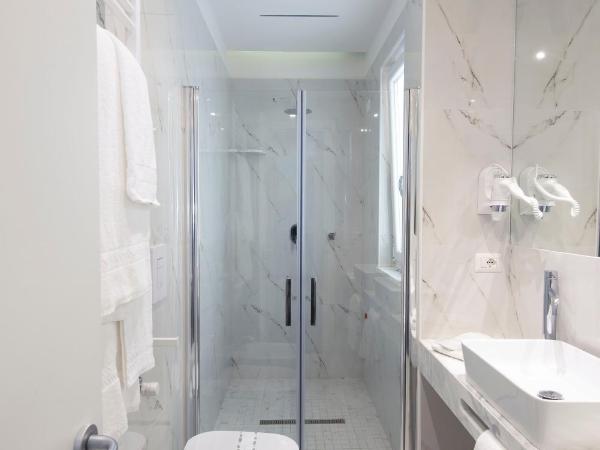 Hotel Fiorentina : photo 9 de la chambre chambre double ou lits jumeaux supérieure avec terrasse