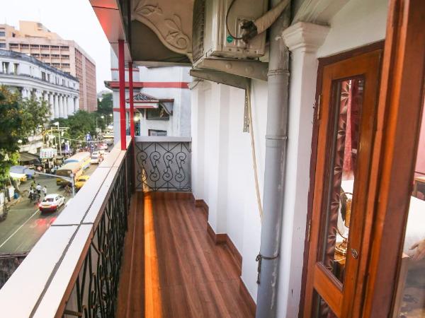 Hotel Cecil : photo 10 de la chambre suite lit king-size avec balcon