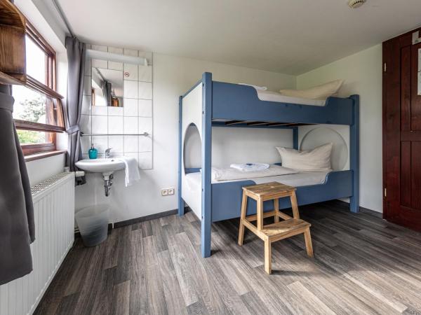 Schiffsherberge Pöppelmann : photo 2 de la chambre cabine sur bateau (4 adultes)