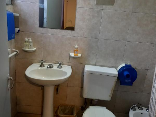 HOTEL SM Mendoza : photo 3 de la chambre chambre triple