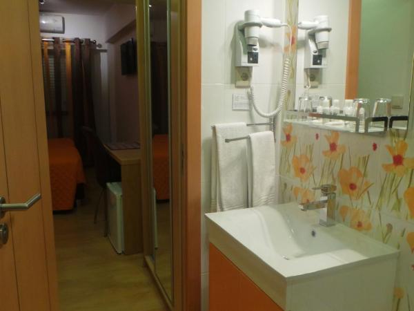 Dom João Glamour Hotel : photo 4 de la chambre chambre lits jumeaux