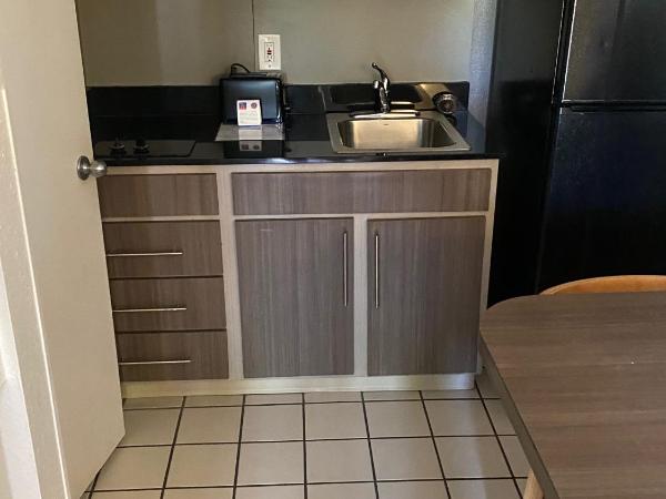 Studio 6-San Antonio, TX - Medical Center : photo 8 de la chambre chambre lit queen-size - non-fumeurs