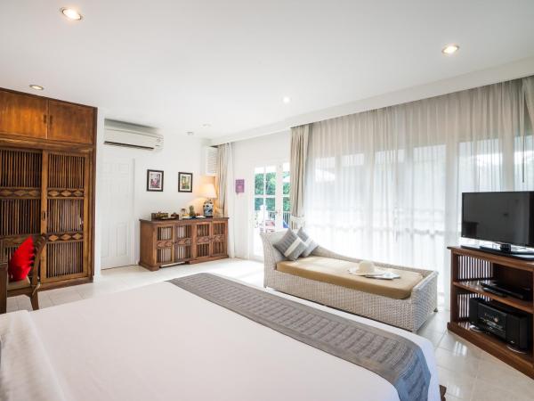 Laksasubha Hua Hin : photo 6 de la chambre hébergement lit king-size avec véranda - côté jardin