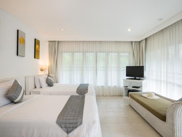 Laksasubha Hua Hin : photo 4 de la chambre hébergement lits jumeaux avec véranda - côté jardin