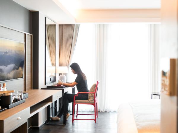 Ramada Plaza by Wyndham Chao Fah Phuket : photo 8 de la chambre chambre lits jumeaux deluxe - accessible aux personnes à mobilité réduite