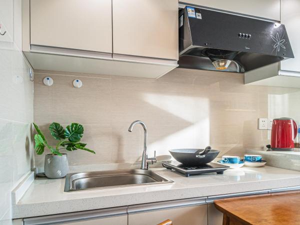 July Apartment : photo 10 de la chambre preferred loft family room