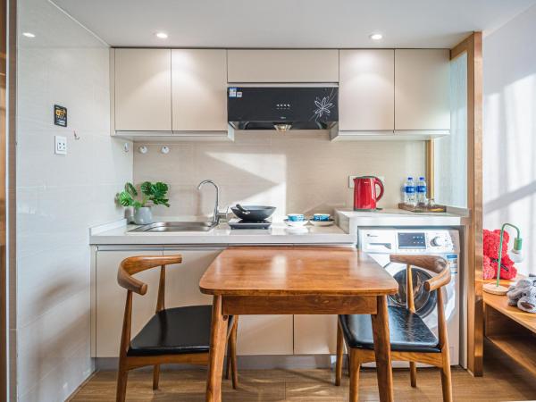 July Apartment : photo 9 de la chambre preferred loft family room