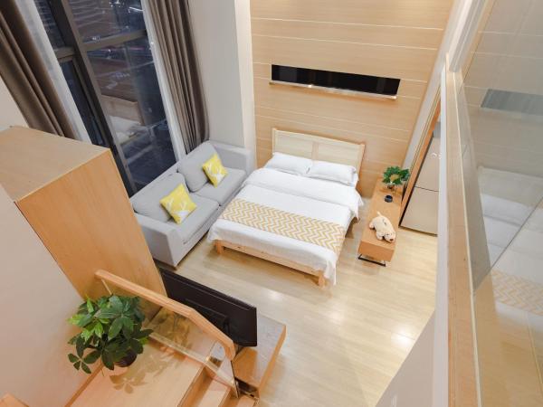 July Apartment : photo 5 de la chambre deluxe loft chess room