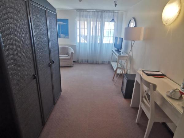 Hotel Zhong Hua : photo 7 de la chambre chambre double standard