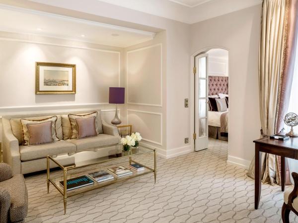 Fairmont Hotel Vier Jahreszeiten, Hotel des Jahres 2023 & 2024- Die 101 Besten : photo 6 de la chambre suite