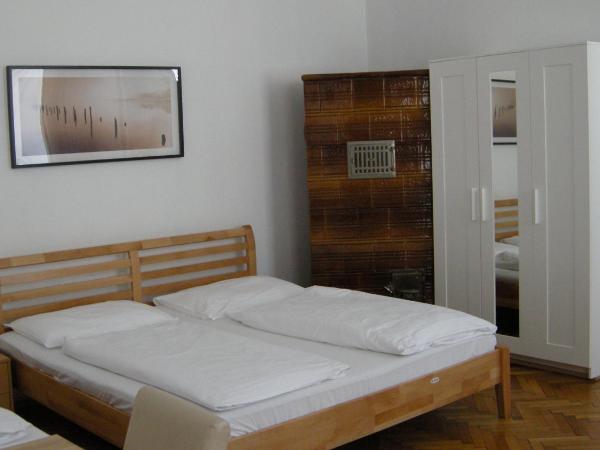 Pension Schottentor : photo 2 de la chambre chambre quintuple