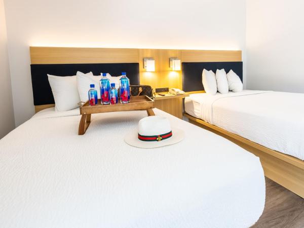 The Live Hotel : photo 4 de la chambre  chambre surclassée avec 2 lits queen-size - non-fumeurs