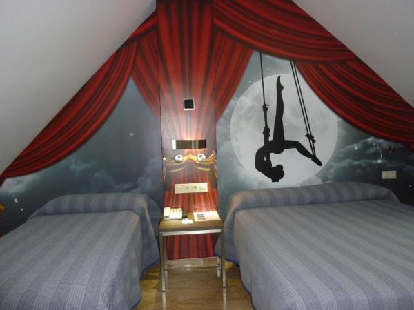 Hostal 4C Cuatro Caminos : photo 9 de la chambre chambre lits jumeaux