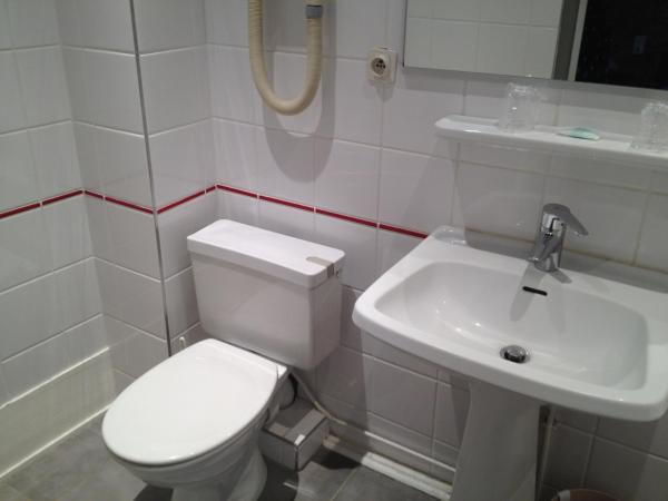 Hotel Du Nord : photo 6 de la chambre chambre triple avec douche