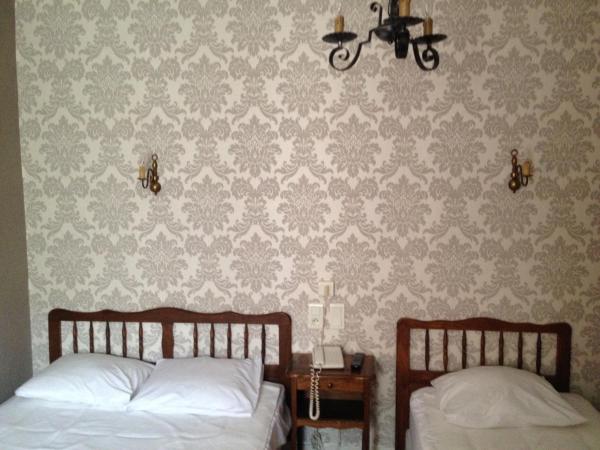Hotel Du Nord : photo 4 de la chambre chambre triple avec douche