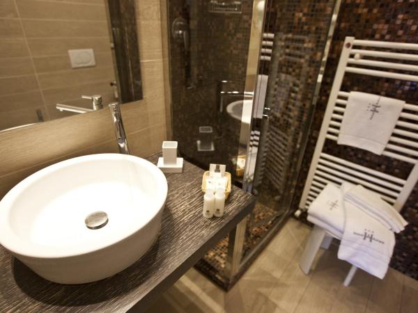 Hotel Aurora : photo 4 de la chambre chambre double ou lits jumeaux