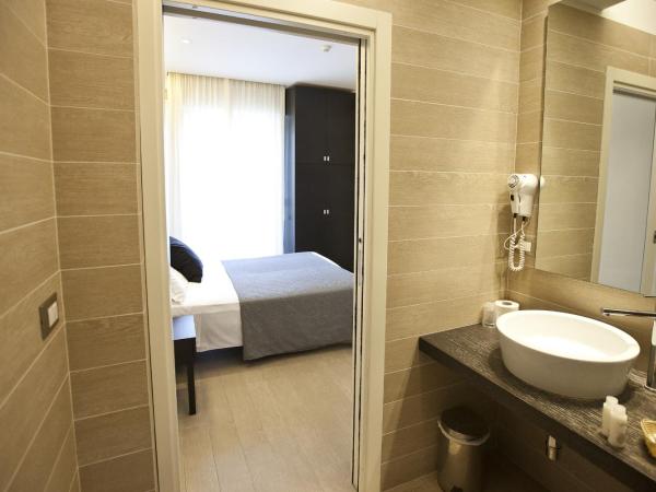 Hotel Aurora : photo 10 de la chambre chambre double ou lits jumeaux