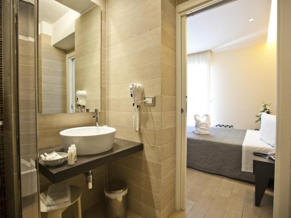 Hotel Aurora : photo 6 de la chambre chambre double ou lits jumeaux