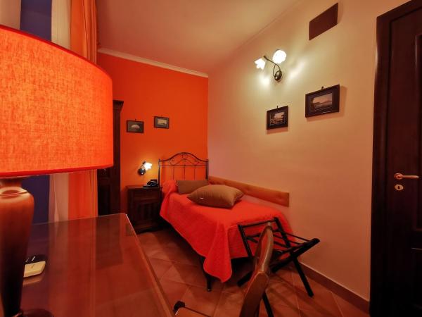 Hotel Neapolis : photo 1 de la chambre chambre simple
