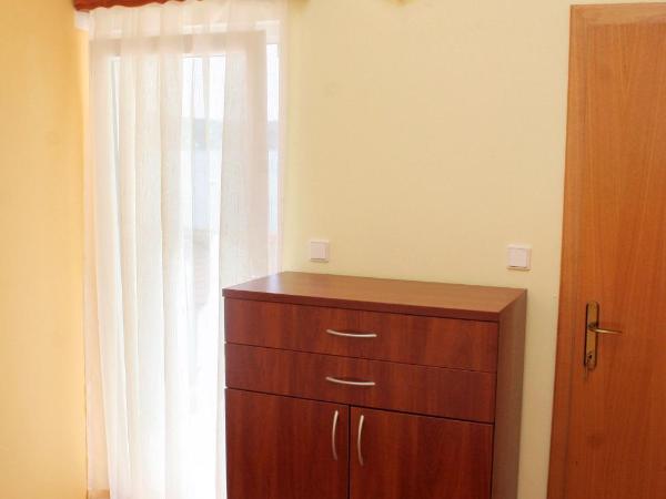 Apartments and rooms by the sea Rogoznica - 3097 : photo 4 de la chambre appartement 2 chambres avec terrasse et vue sur la mer