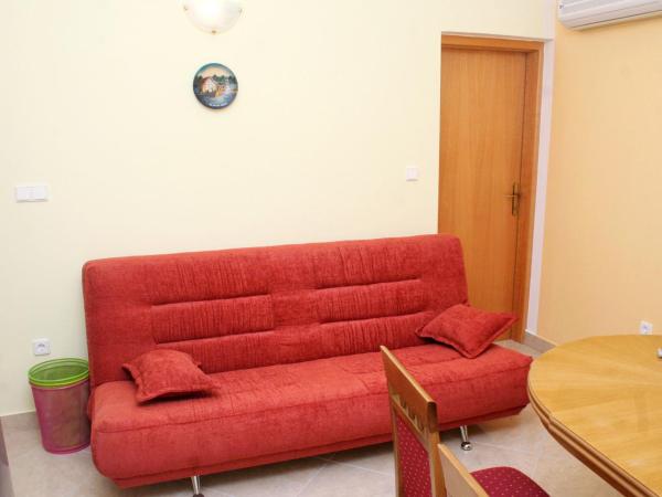 Apartments and rooms by the sea Rogoznica - 3097 : photo 9 de la chambre appartement 2 chambres avec terrasse et vue sur la mer