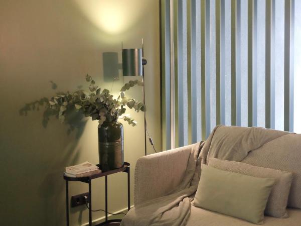 Oporto CoLiving Circunvalação 13250 : photo 8 de la chambre chambre double avec salle de bains privative