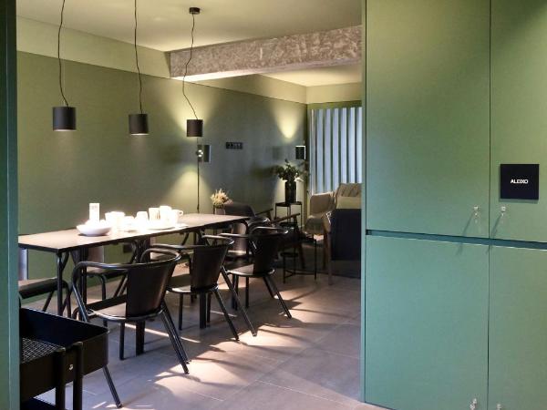 Oporto CoLiving Circunvalação 13250 : photo 9 de la chambre chambre double avec salle de bains privative