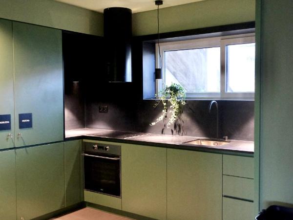 Oporto CoLiving Circunvalação 13250 : photo 8 de la chambre chambre double avec salle de bains privative