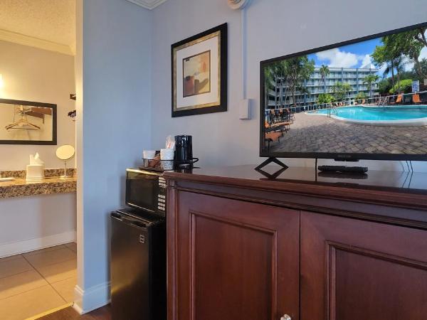 Fort Lauderdale Grand Hotel : photo 7 de la chambre suite lit king-size traditionnelle - côté piscine