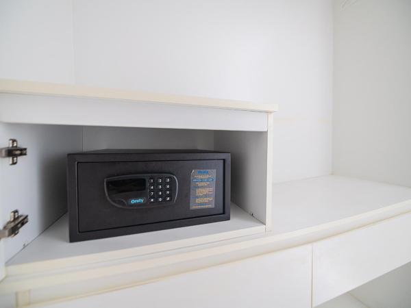 Serenotel Pattaya : photo 10 de la chambre chambre double deluxe - vue partielle sur mer