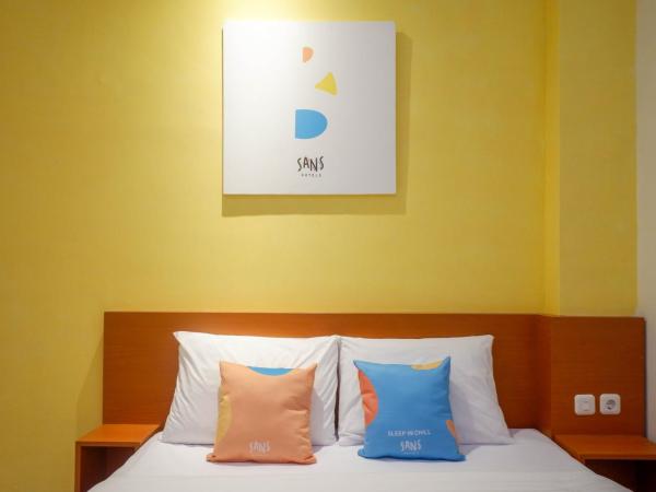 Sans Hotel Pippo Yogyakarta by RedDoorz : photo 9 de la chambre chambre double supérieure