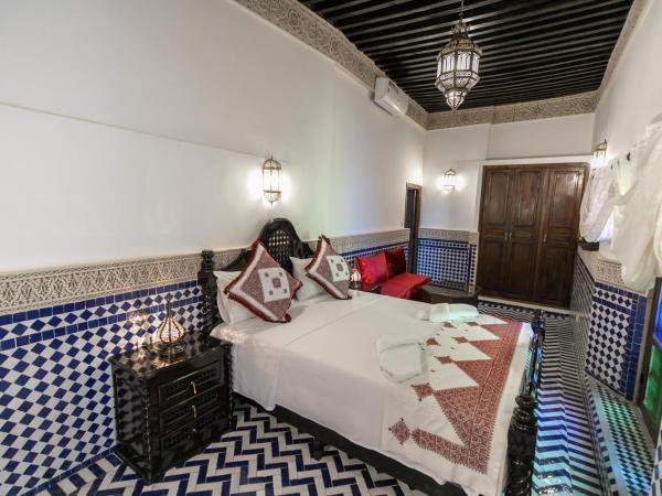 Dar Hafsa : photo 2 de la chambre chambre double deluxe avec baignoire