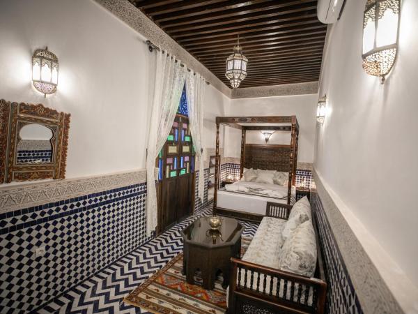 Dar Hafsa : photo 4 de la chambre chambre double deluxe avec baignoire