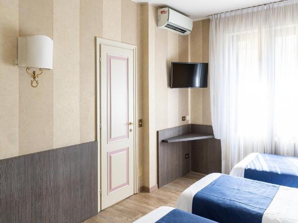 Hotel Garda : photo 2 de la chambre chambre triple