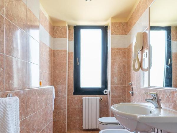 Hotel Garda : photo 8 de la chambre chambre lits jumeaux