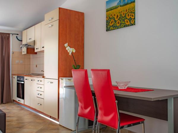 Apartments Betty : photo 4 de la chambre studio avec vue sur jardin